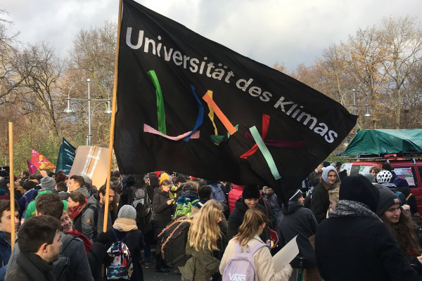 Thumbnail for Banner Universität des Klimas